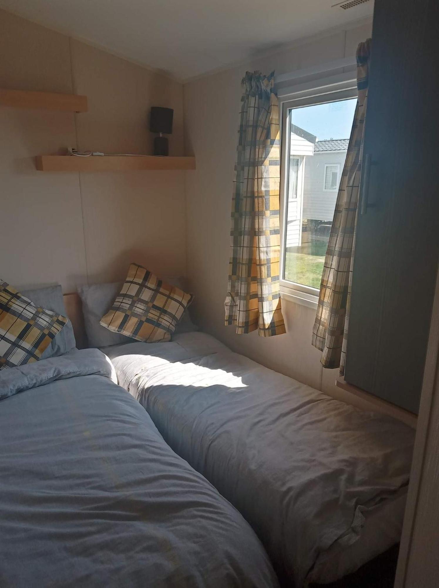 Caledonian Caravan Jaywick Sands Exterior foto